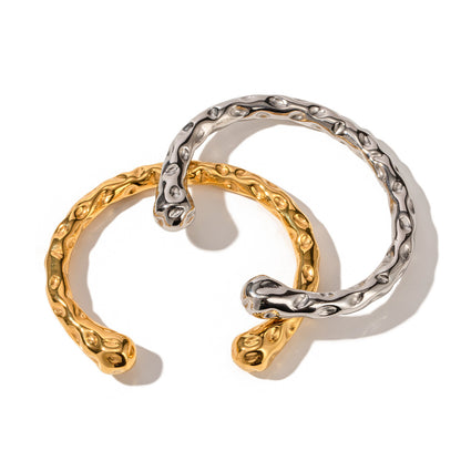 Timeless Elegance: Minimalist 18K Gold Bracelet