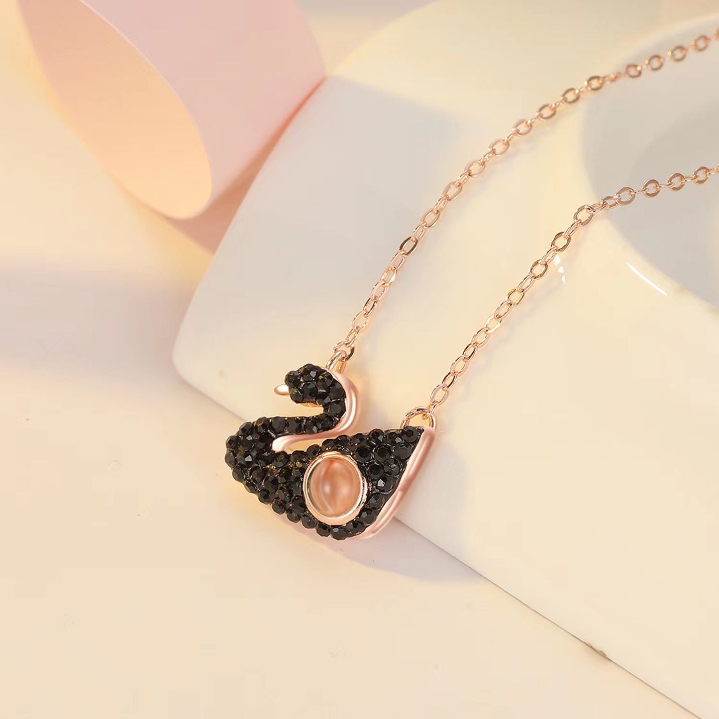 Dazzling Swan Projection Necklace P028