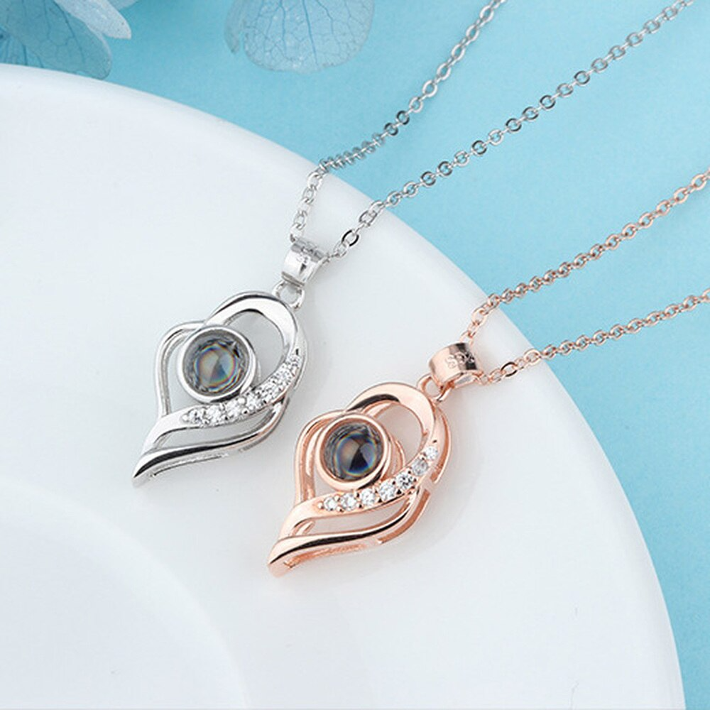 Timeless Prezzie Heart-Shaped Projection Necklace P005