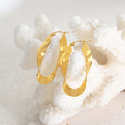 18K Gold Bold Twist U-Shaped Earring