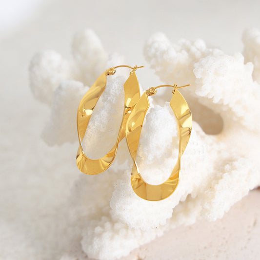 18K Gold Bold Twist U-Shaped Earring