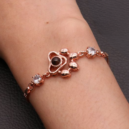 Sparkling Paw Shape Projection Bracelet