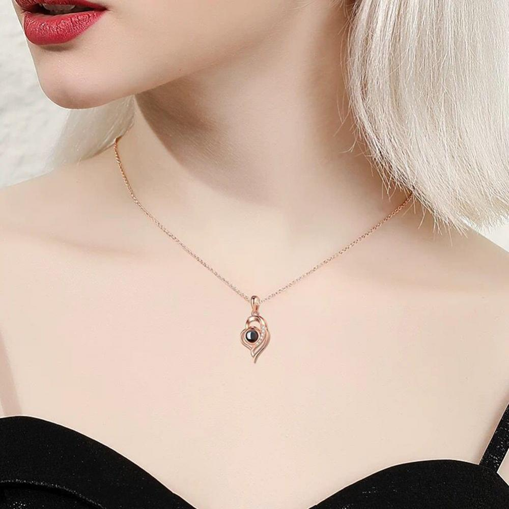 Timeless Prezzie Heart-Shaped Projection Necklace P005