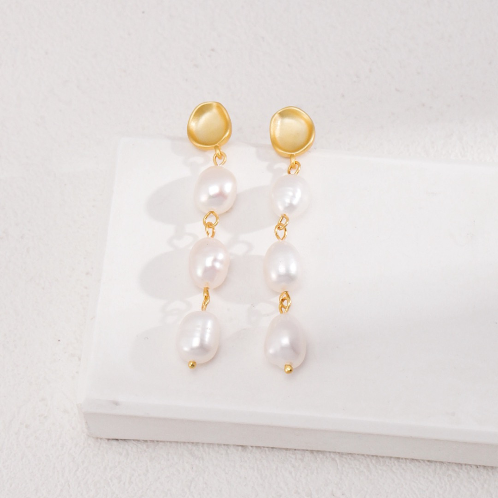 Baroque Pearl Drop Earring