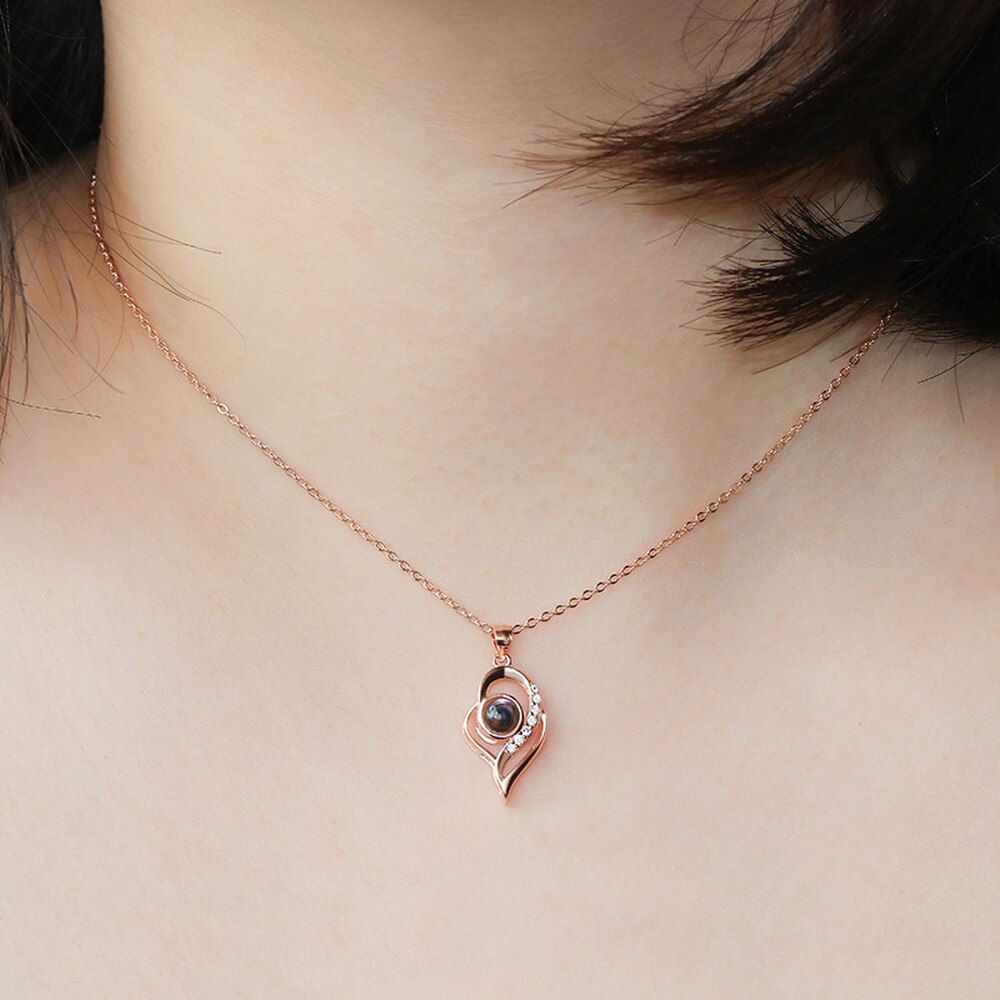 Timeless Prezzie Heart-Shaped Projection Necklace P005