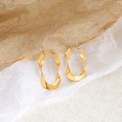 18K Gold Bold Twist U-Shaped Earring