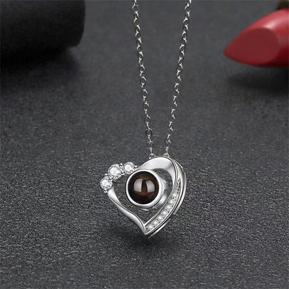 Sparkling Heart Projection Necklace P003