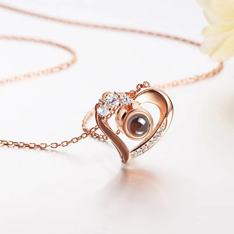 Sparkling Heart Projection Necklace P003