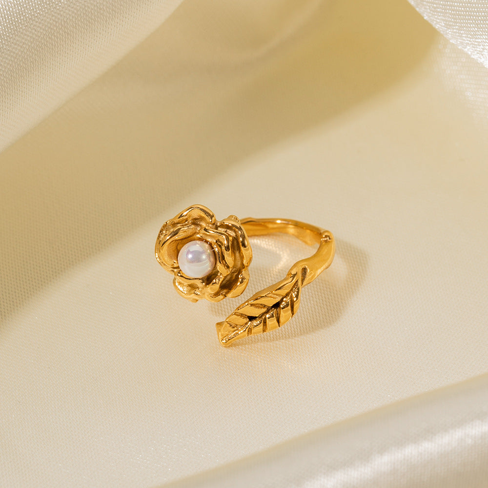 18K Gold Camellia and Pearl Elegance Ring