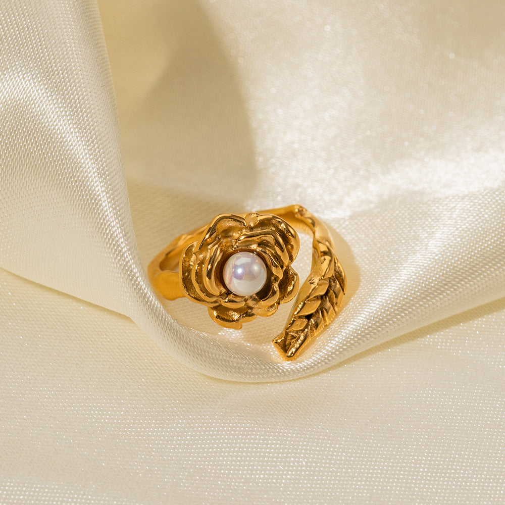 18K Gold Camellia and Pearl Elegance Ring