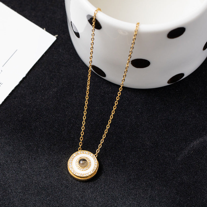 Sparkling Round Projection Necklace P017